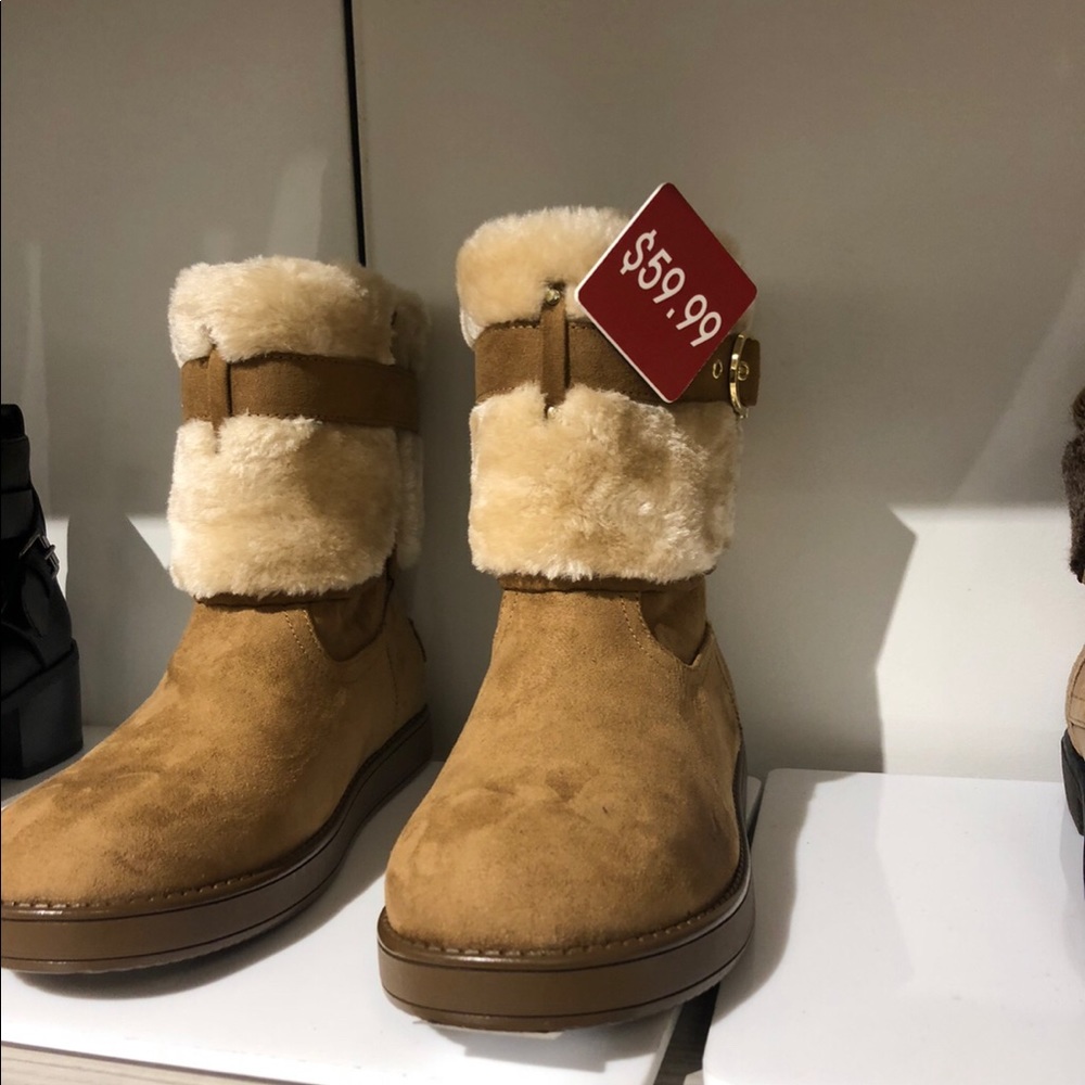 Guess Tan/Fur Boots